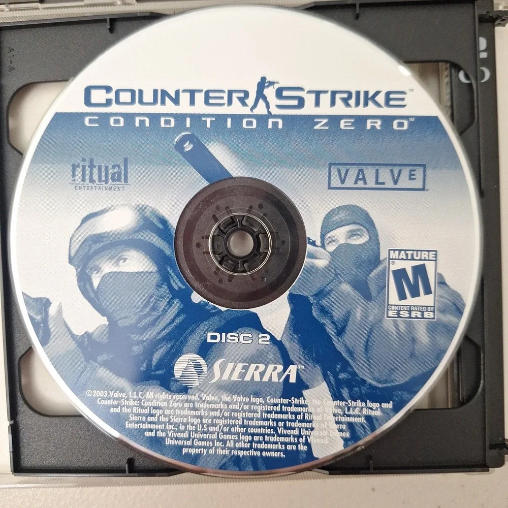 Vintage PC Game Lot of 6, Half-Life 2, Crusader, Outpost 2, Etc., All Excellent